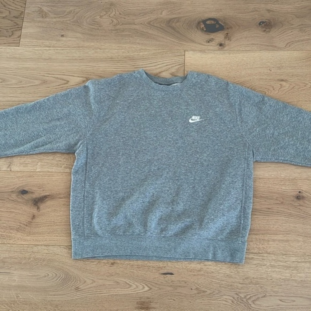 Nike Club Fleece Crewneck Sweatshirt Heather Gray Women’s Large Athleisure